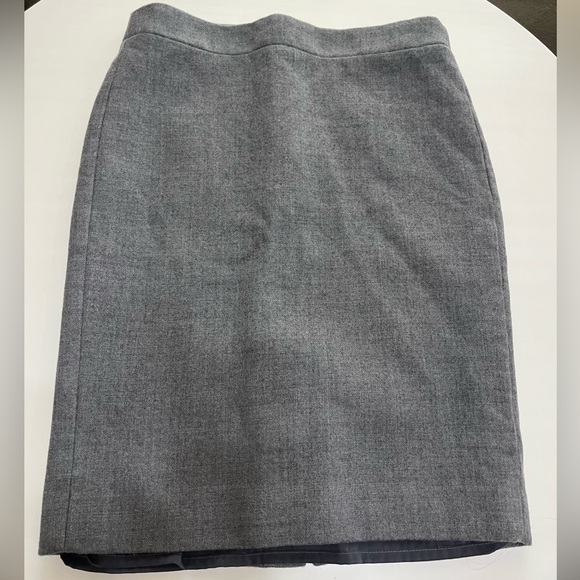 J. Crew Dresses & Skirts - J Crew Pencil skirt